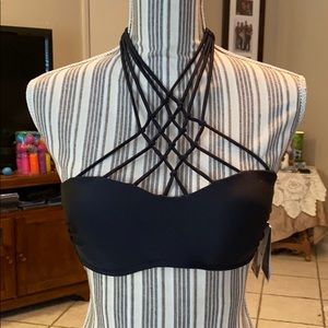 Woman’s swim top nwt